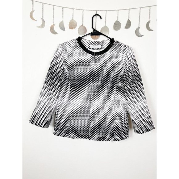 Tahari Jackets & Blazers - Tahari Woman's Sz 12 Black‎ and White Geometric Patterned Beaded Collar Blazer